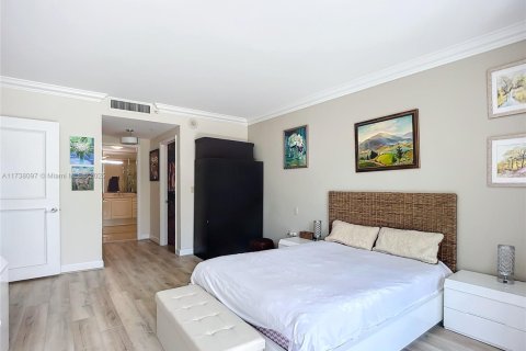 Condominio en venta en Miami, Florida, 1 dormitorio, 98.48 m2 № 1796452 - foto 17
