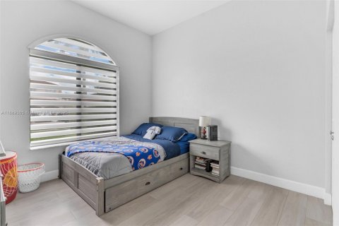 Casa en venta en Miami, Florida, 3 dormitorios, 141.58 m2 № 1941293 - foto 21