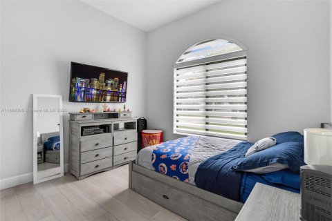 Villa ou maison à vendre à Miami, Floride: 3 chambres, 141.58 m2 № 1941293 - photo 22