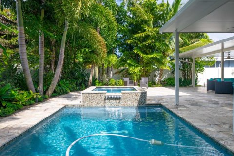 House in Wilton Manors, Florida 3 bedrooms, 133.78 sq.m. № 2352119 - photo 22