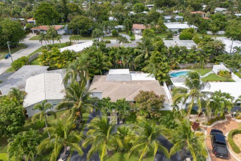 House in Wilton Manors, Florida 3 bedrooms, 133.78 sq.m. № 2352119 - photo 25