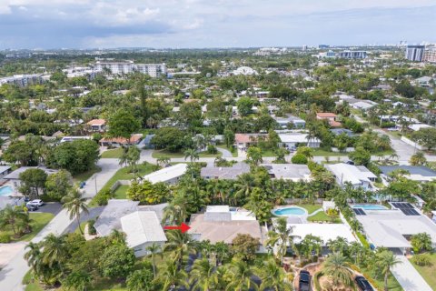 House in Wilton Manors, Florida 3 bedrooms, 133.78 sq.m. № 2352119 - photo 26