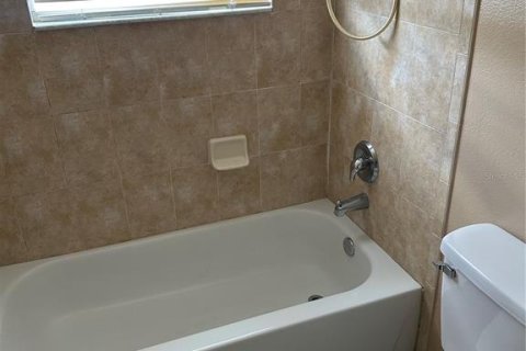 Casa en venta en Kissimmee, Florida, 3 dormitorios, 163.6 m2 № 1519284 - foto 18