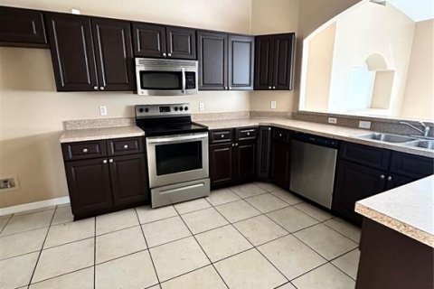 House in Kissimmee, Florida 3 bedrooms, 163.6 sq.m. № 1519284 - photo 11