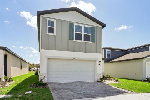 Casa en venta en Lady Lake, Florida, 4 dormitorios, 221.76 m2 № 2120032 - foto 3