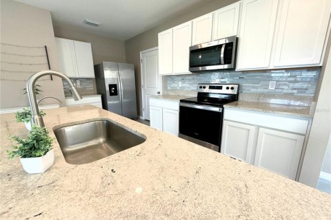 Villa ou maison à vendre à Wesley Chapel, Floride: 4 chambres, 209.96 m2 № 1913461 - photo 4