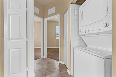 Copropriété à louer à Homestead, Floride: 3 chambres, 106.93 m2 № 2086266 - photo 14