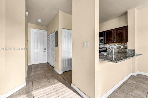 Copropriété à louer à Homestead, Floride: 3 chambres, 106.93 m2 № 2086266 - photo 6