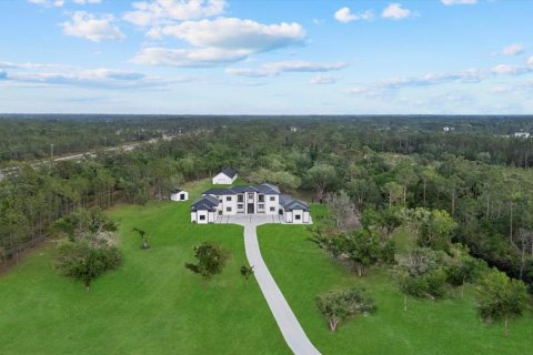 Casa en venta en Bradenton, Florida, 4 dormitorios, 571.44 m2 № 1734012 - foto 5