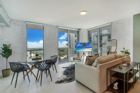 Condominio en venta en Miami, Florida, 1 dormitorio, 71.81 m2 № 1985592 - foto 2