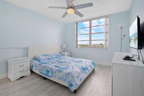 Condominio en alquiler en Aventura, Florida, 2 dormitorios, 116.87 m2 № 2085483 - foto 22