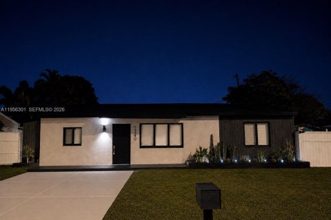 Villa ou maison à louer à Fort Lauderdale, Floride: 3 chambres, 96.25 m2 № 2328164 - photo 25