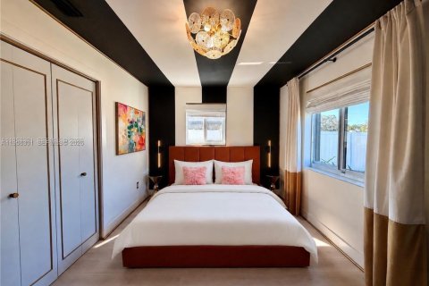 Villa ou maison à louer à Fort Lauderdale, Floride: 3 chambres, 96.25 m2 № 2328164 - photo 2