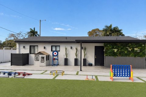 Villa ou maison à louer à Fort Lauderdale, Floride: 3 chambres, 96.25 m2 № 2328164 - photo 20