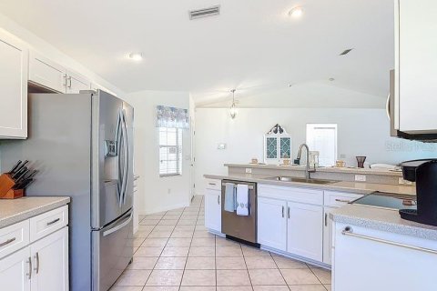 Купить виллу или дом в Палм-Кост, Флорида 11 комнат, 140.56м2, № 2229240 - фото 5