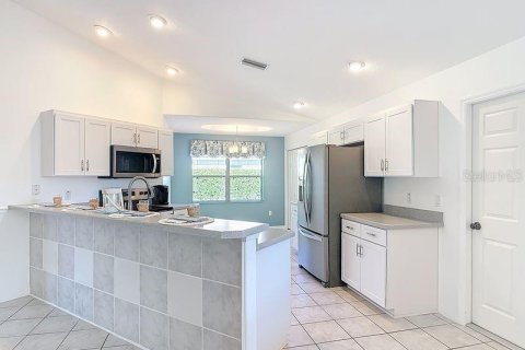 Купить виллу или дом в Палм-Кост, Флорида 11 комнат, 140.56м2, № 2229240 - фото 13