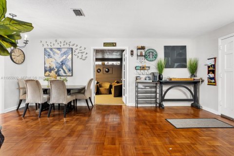 Купить коммерческую недвижимость в Орландо, Флорида № 2010330 - фото 10