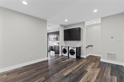 Appartement à louer à Orlando, Floride: 1 chambre, 83.61 m2 № 2259223 - photo 5