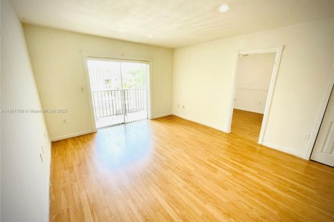 Copropriété à louer à Miami, Floride: 2 chambres, 73.67 m2 № 1890376 - photo 6