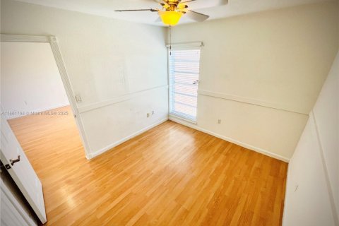 Copropriété à louer à Miami, Floride: 2 chambres, 73.67 m2 № 1890376 - photo 8