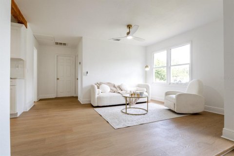 Villa ou maison à vendre à Tampa, Floride: 3 chambres, 109.81 m2 № 1903692 - photo 3