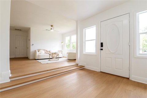 Villa ou maison à vendre à Tampa, Floride: 3 chambres, 109.81 m2 № 1903692 - photo 2