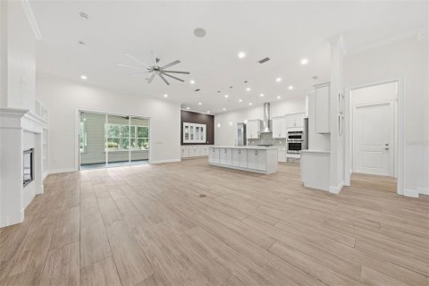 Casa en venta en Mount Dora, Florida, 4 dormitorios, 319.96 m2 № 2310070 - foto 12