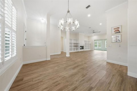 Casa en venta en Mount Dora, Florida, 4 dormitorios, 319.96 m2 № 2310070 - foto 9