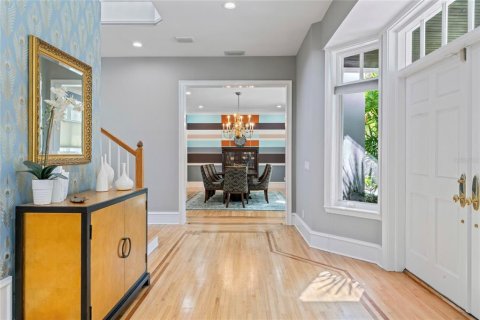 Casa en venta en Tampa, Florida, 4 dormitorios, 453.73 m2 № 1642577 - foto 6