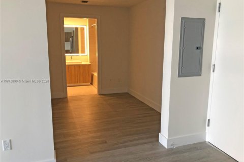 Condo in Aventura, Florida, 1 bedroom  № 1970216 - photo 6