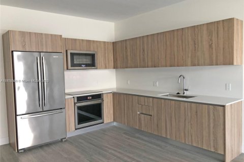 Condo in Aventura, Florida, 1 bedroom  № 1970216 - photo 4