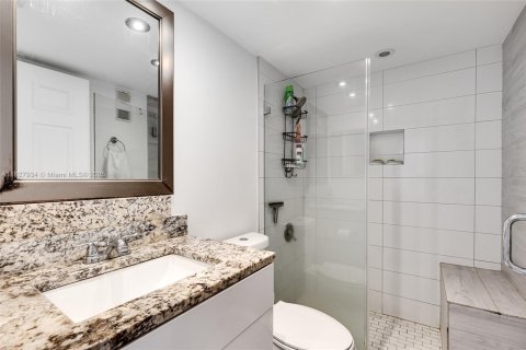 Condo in Miami, Florida, 1 bedroom  № 1977244 - photo 26