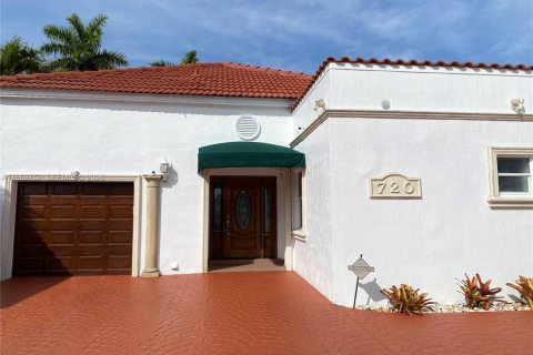Casa en Miami, Florida 3 dormitorios, 139.17 m2 № 2030719