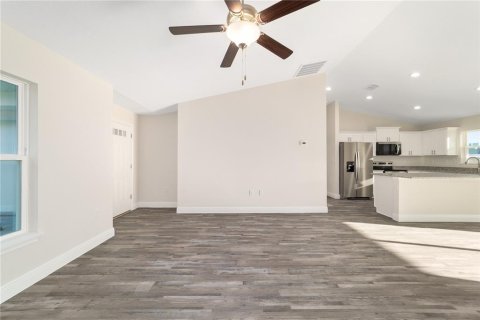 Villa ou maison à vendre à Ocala, Floride: 3 chambres, 134.99 m2 № 2360662 - photo 13