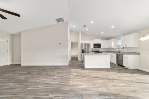 Villa ou maison à vendre à Ocala, Floride: 3 chambres, 134.99 m2 № 2360662 - photo 7