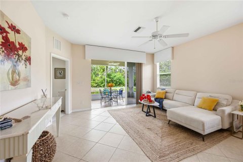 House in North Port, Florida 2 bedrooms, 138.61 sq.m. № 2203296 - photo 8
