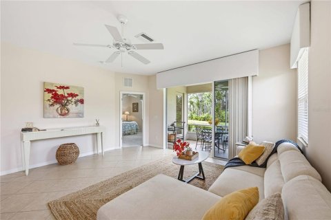 House in North Port, Florida 2 bedrooms, 138.61 sq.m. № 2203296 - photo 9