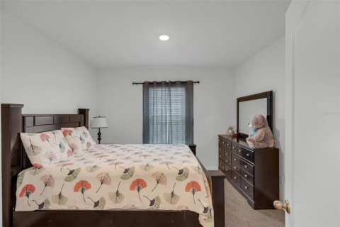 House in Haines City, Florida 4 bedrooms, 173.45 sq.m. № 1909511 - photo 17