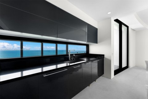 Copropriété à vendre à Sunny Isles Beach, Floride: 4 chambres, 294.59 m2 № 1966356 - photo 20