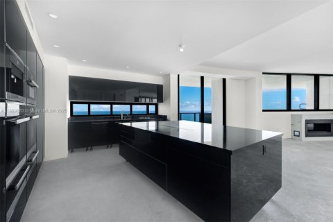 Copropriété à vendre à Sunny Isles Beach, Floride: 4 chambres, 294.59 m2 № 1966356 - photo 18