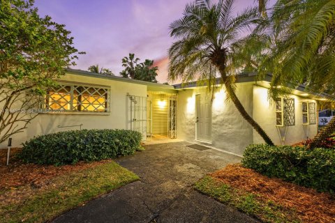Villa ou maison à vendre à Cutler Bay, Floride: 3 chambres, 133.5 m2 № 2005096 - photo 25