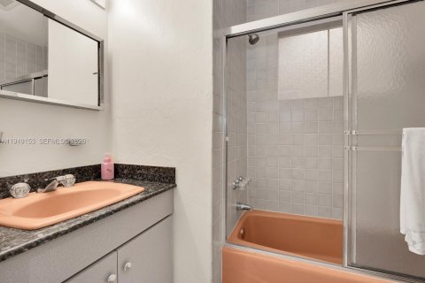 Villa ou maison à vendre à Cutler Bay, Floride: 3 chambres, 133.5 m2 № 2005096 - photo 19