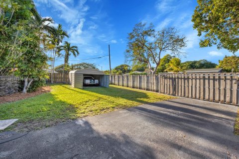 Villa ou maison à vendre à Cutler Bay, Floride: 3 chambres, 133.5 m2 № 2005096 - photo 10