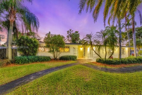 Villa ou maison à vendre à Cutler Bay, Floride: 3 chambres, 133.5 m2 № 2005096 - photo 24