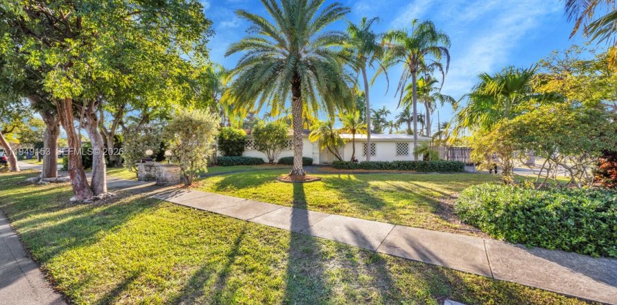 Villa ou maison à Cutler Bay, Floride 3 chambres, 133.5 m2 № 2005096