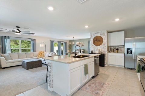 House in Dade City, Florida 4 bedrooms, 207.92 sq.m. № 1687637 - photo 7