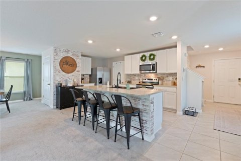 House in Dade City, Florida 4 bedrooms, 207.92 sq.m. № 1687637 - photo 6