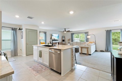 House in Dade City, Florida 4 bedrooms, 207.92 sq.m. № 1687637 - photo 11
