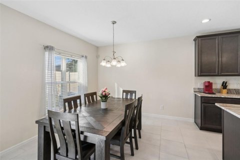 Villa ou maison à vendre à Davenport, Floride: 4 chambres, 176.51 m2 № 2145183 - photo 10