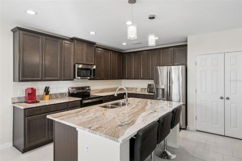 Villa ou maison à vendre à Davenport, Floride: 4 chambres, 176.51 m2 № 2145183 - photo 7
